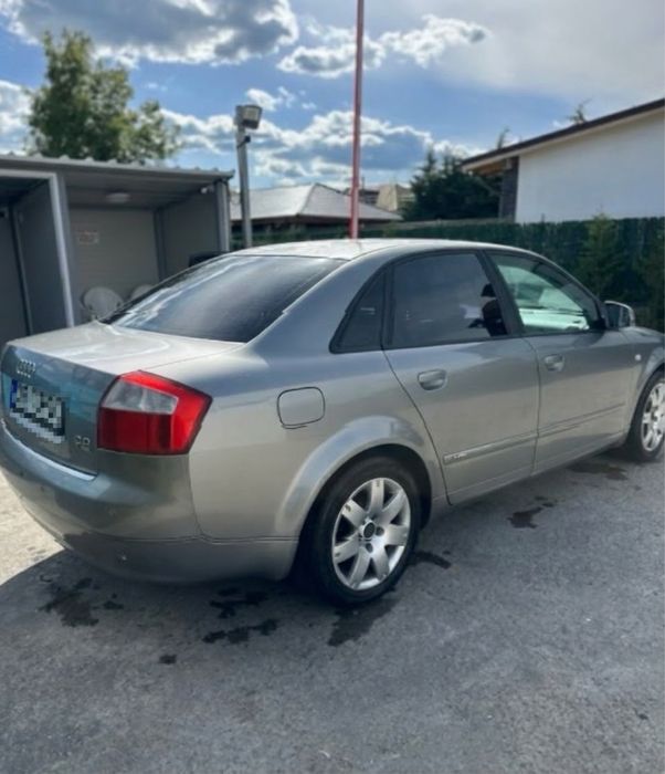 AUDI A4 0 — imagine 2