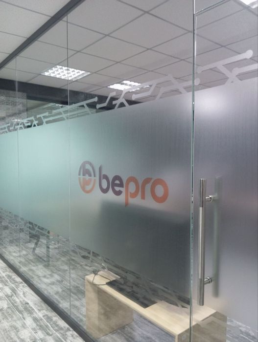 Orakal matoviy tumanka tonirovka ofis zdaniya va barcha oynalarga