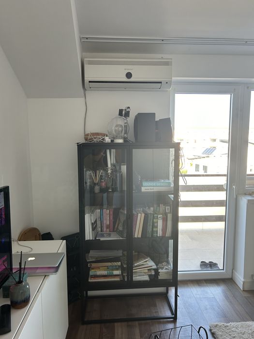 Vitrina sticla Jysk / biblioteca sticla