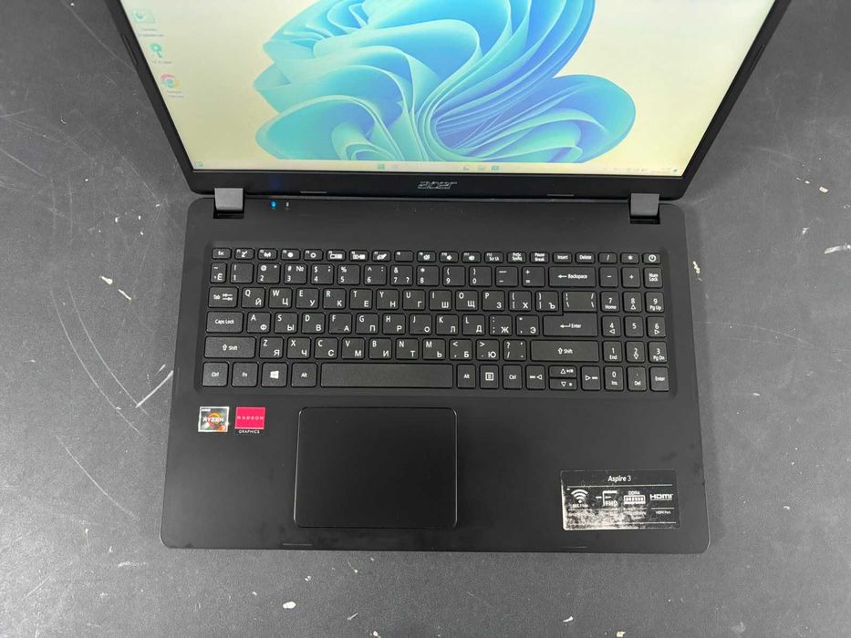 Ноутбук Acer Работает шустро