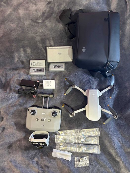 DJI Mini 2 Fly More Combo