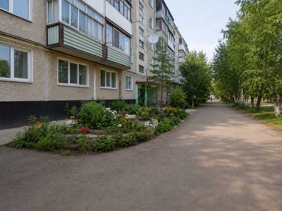 Продажа трехкомнатной квартиры в 20 микрорайоне.
