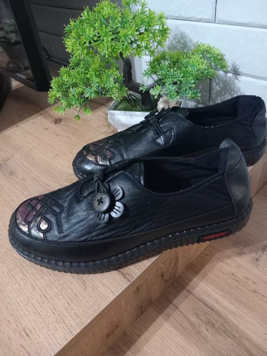 НОВИ обувки,номер 39