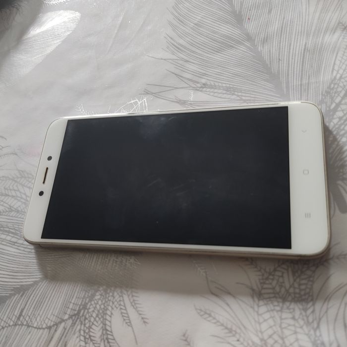 Телефон  redmi Xiaomi 4x