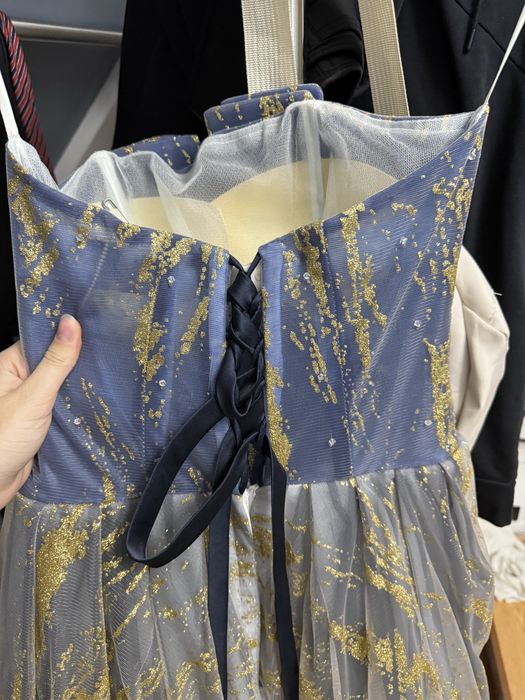 Пышное вечернее платье