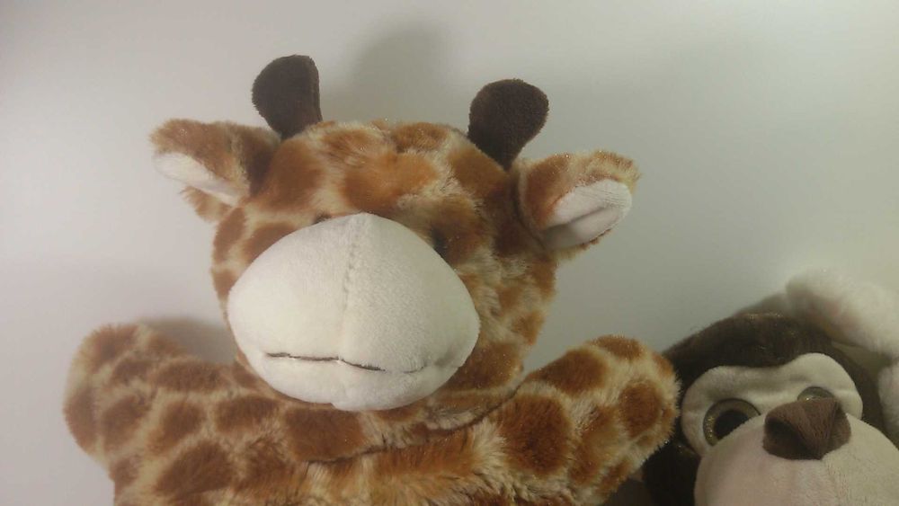 Лот 4 кукли за ръце