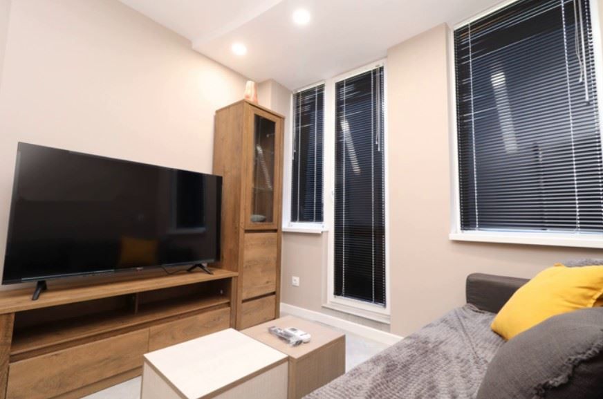 Дава се под наем Двустаен апартамент в София, Люлин 6 - 61 кв.м за 617.1 € - Снимка #1