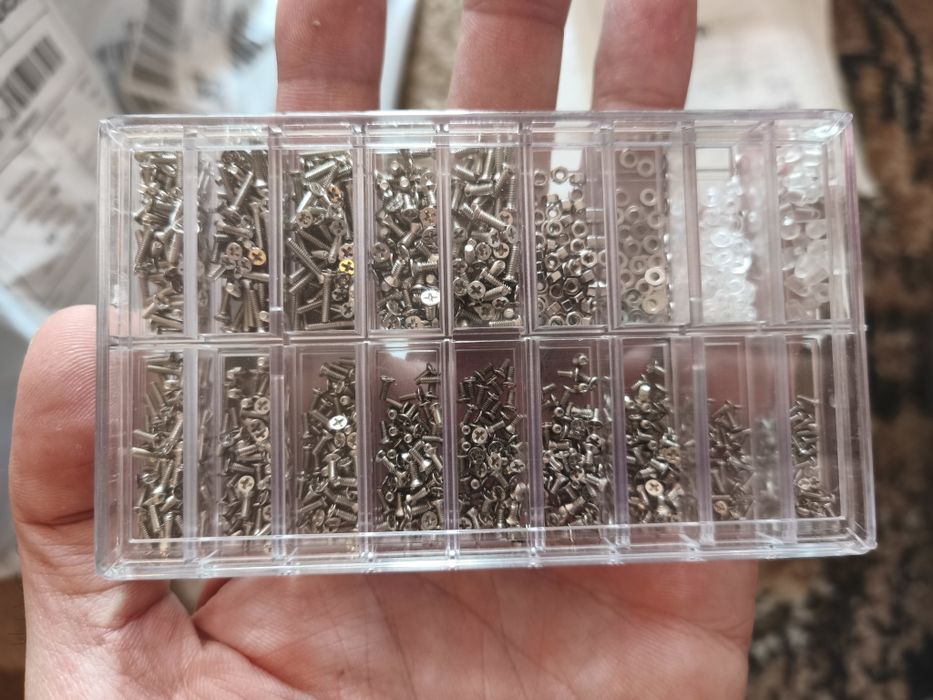 Комплект болтчета / очила, фина техника / компютри - 850-1680 бр