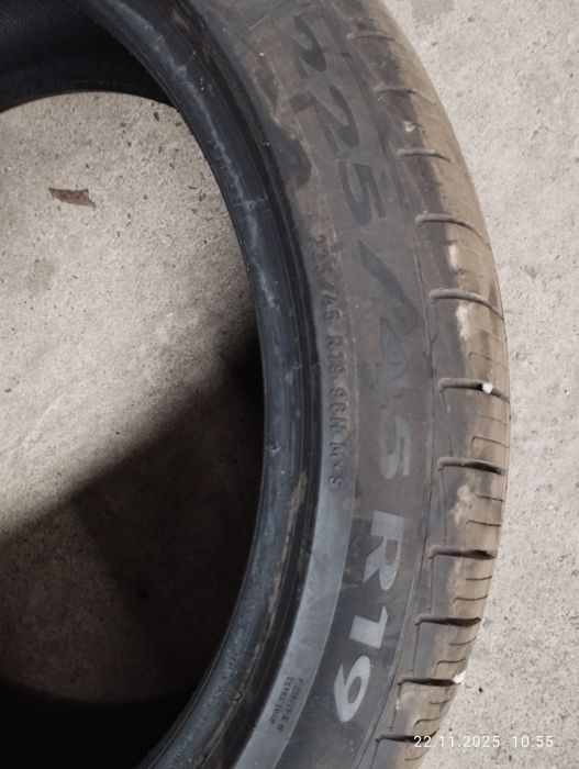 Pirelli Cinturato p7 225/45/19all season run flat