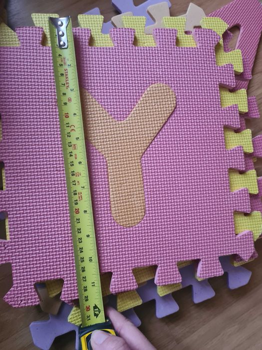 Puzzle spuma alfabet