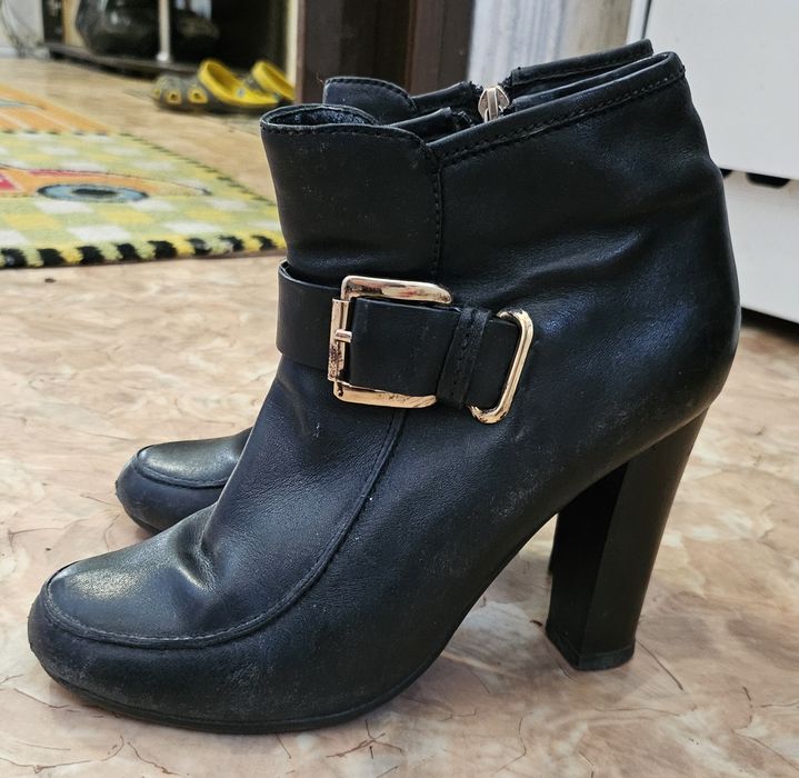 Продам кожанные сапоги