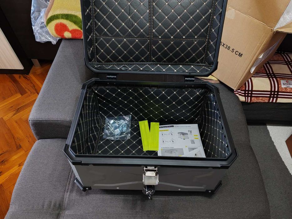 Куфар на мотор 45л 55л 65л  различни размери.