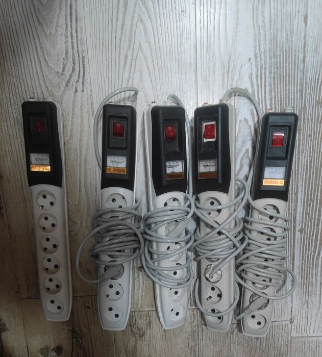 Удлинители пилоты 6 розеток  все рабочие 5 штук