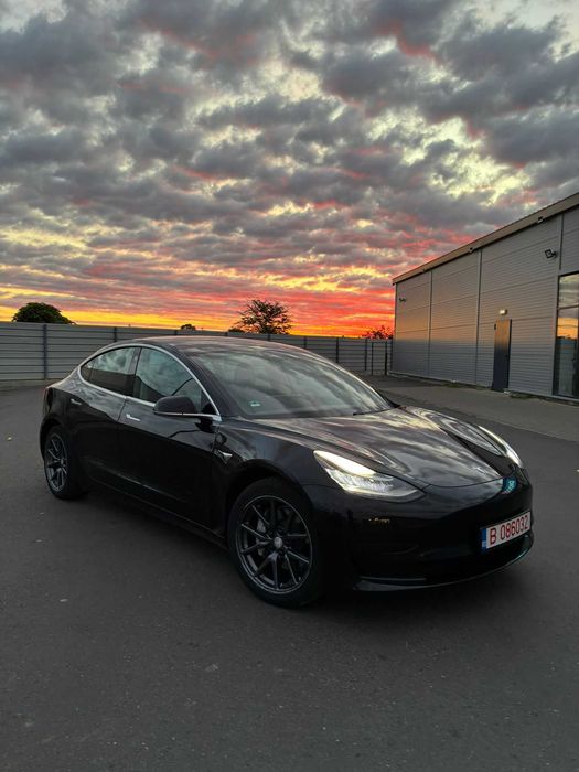 Tesla Model 3  Standard Range Plus    TVA inclus