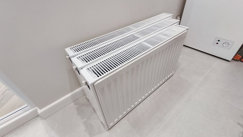 Панельный радиатор (батареи) б/у
