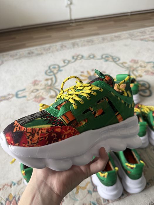 Versace Chain Reaction