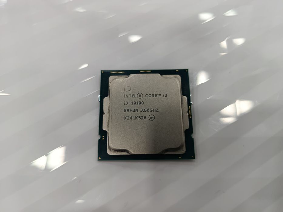 Продам процессор Intel Core i3-10100 (LGA 1200) Б/У - Идеальное состоя