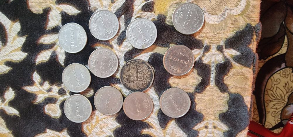 Monezi de 100 lei din 1943