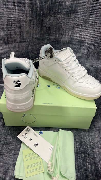 Off white out of office nr 41