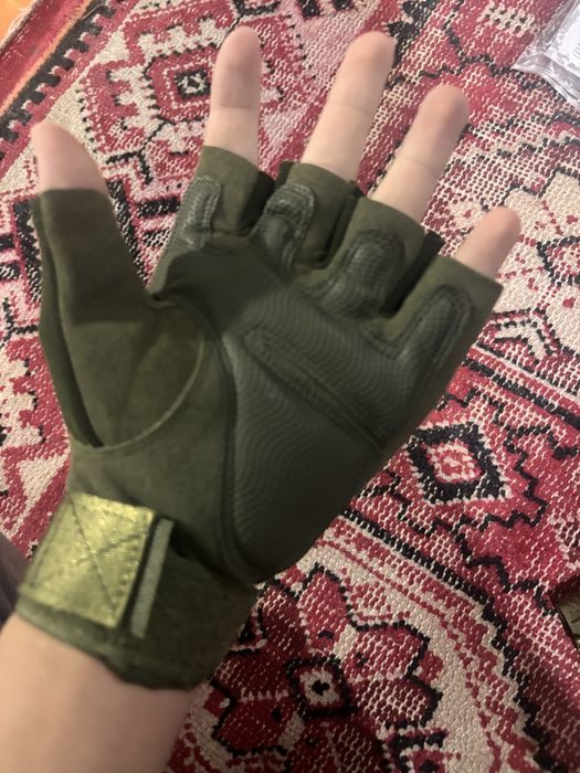 Перчатки тактические защитой