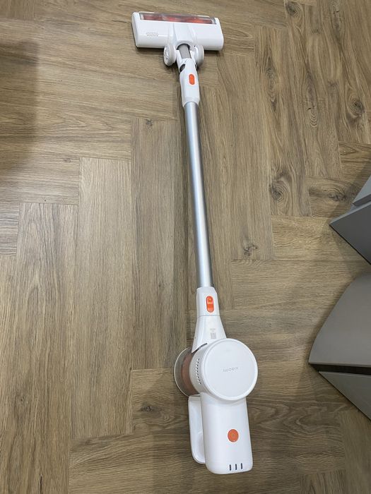 Прдается пылесос xiaomi