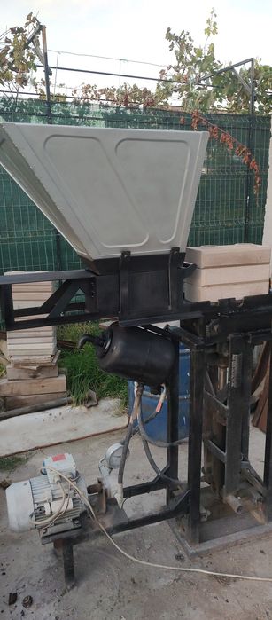 Presa hidraulica caramizi