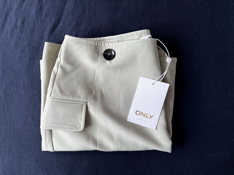 Къса пола   ONLY