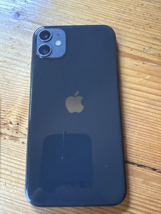 IPhone 11 telefon