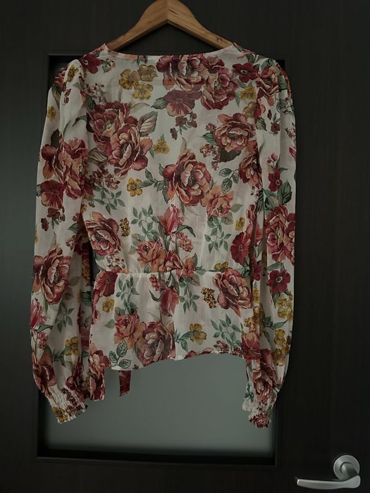 Bluza petrecuta Stradivarius mărimea S
