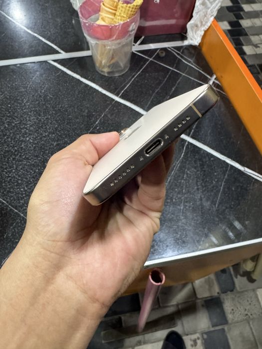 Iphone 16 pro max 259 ggg