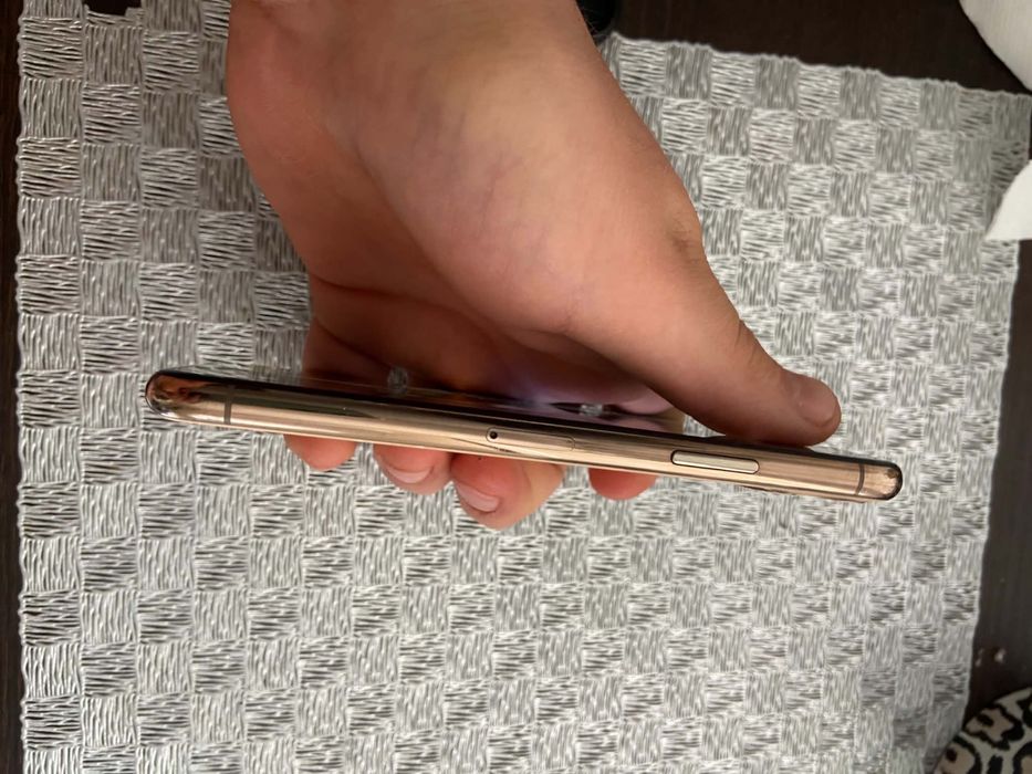 Iphone 11 pro gold