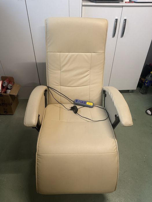 Fotoliu masaj cu încălzire si masaj