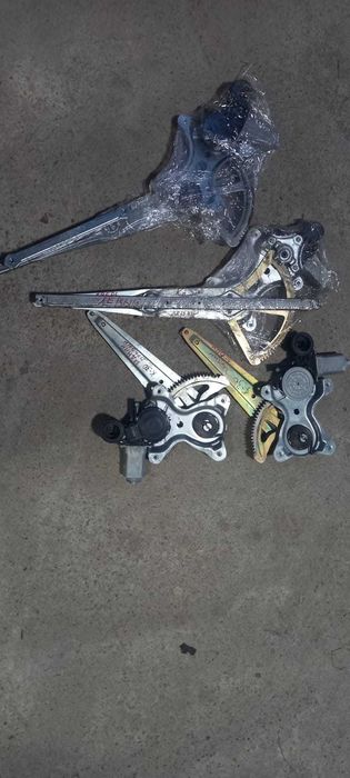 Стеклоподъёмник передний и задний Тойота Камри ACV30,35