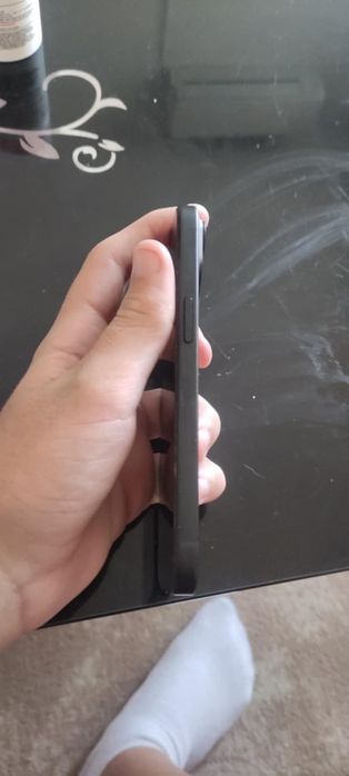 iPhone 15 с гаранция  цена по договаряне