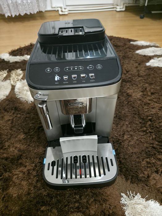 Espressor De'Longhi Magnifica Evo