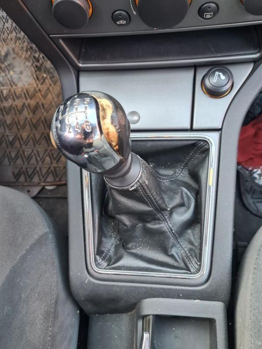 Broasca capota spate Opel Vectra C