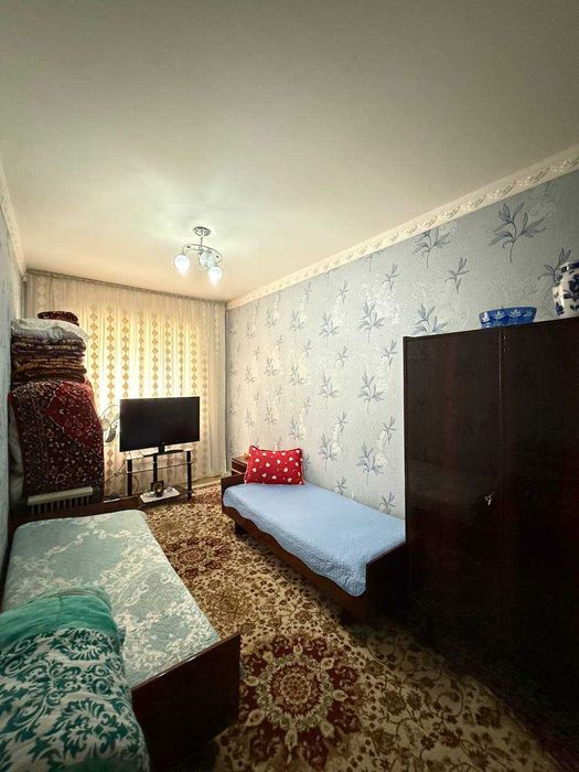 Продается квартира Гулобод 5 хона срочно !