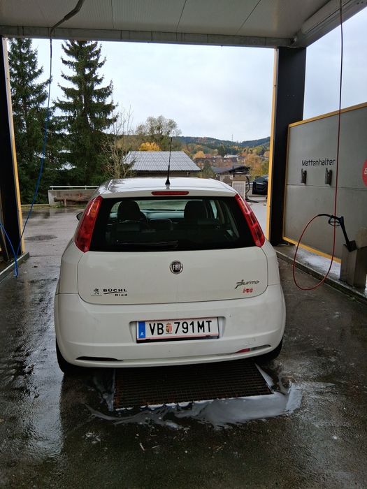 Vând sau schimb fiat grand punto