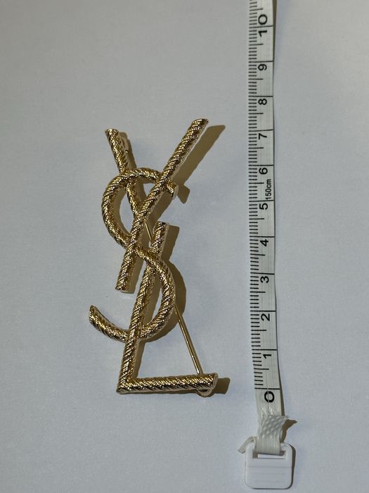 Brosa inscriptionata