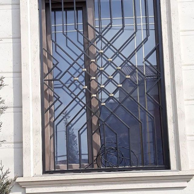 Temir Tapchan kravat Bisetka Skameka Kachella