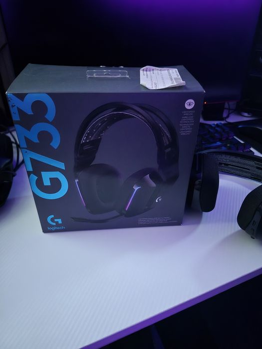 Слушалки Logitech G733