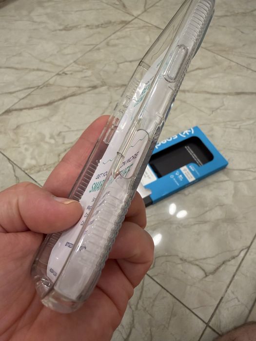 Прозрачен калъф (кейс) Speck за iPhone 17 (6.3”)