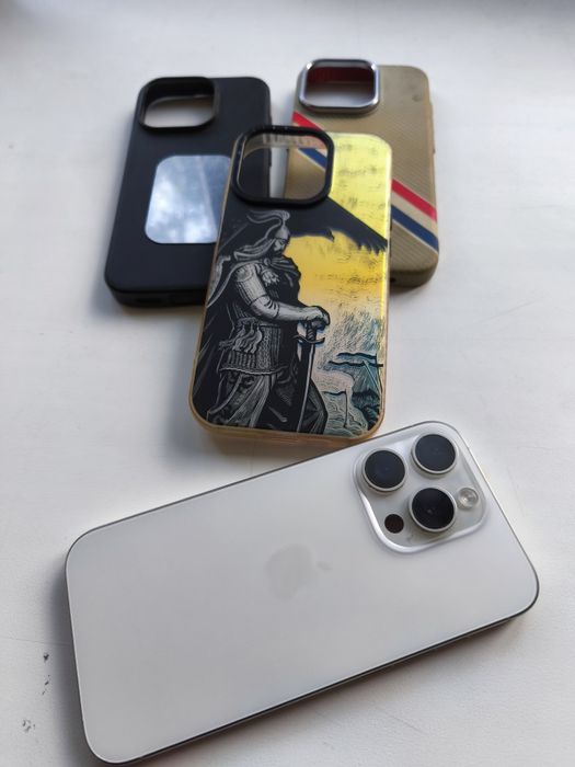 iPhone 15 pro 256гб