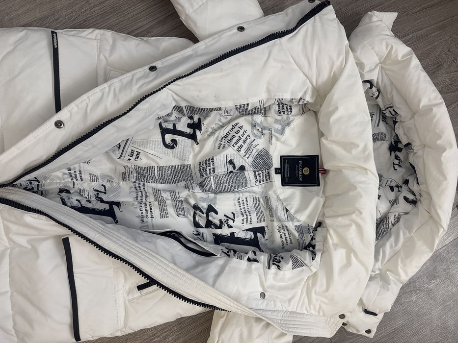 Продаю зимнию куртку