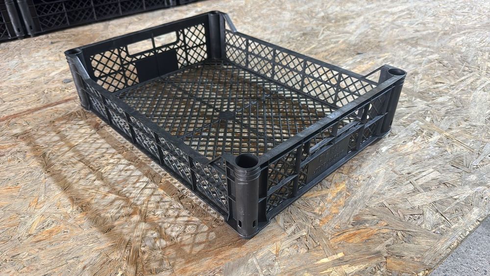 Пластиковые ящики