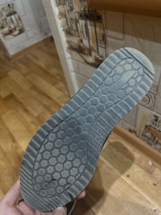 Продается мужской обувь