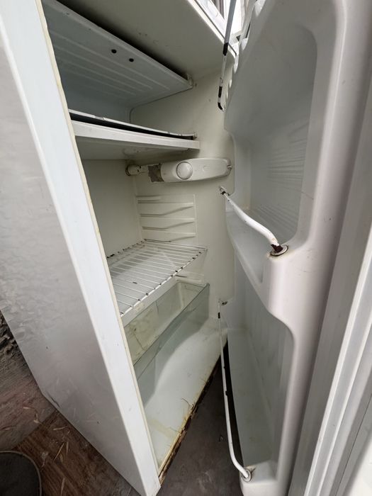 Холодилник жағдайы жақсы ,жақсы мұздатады