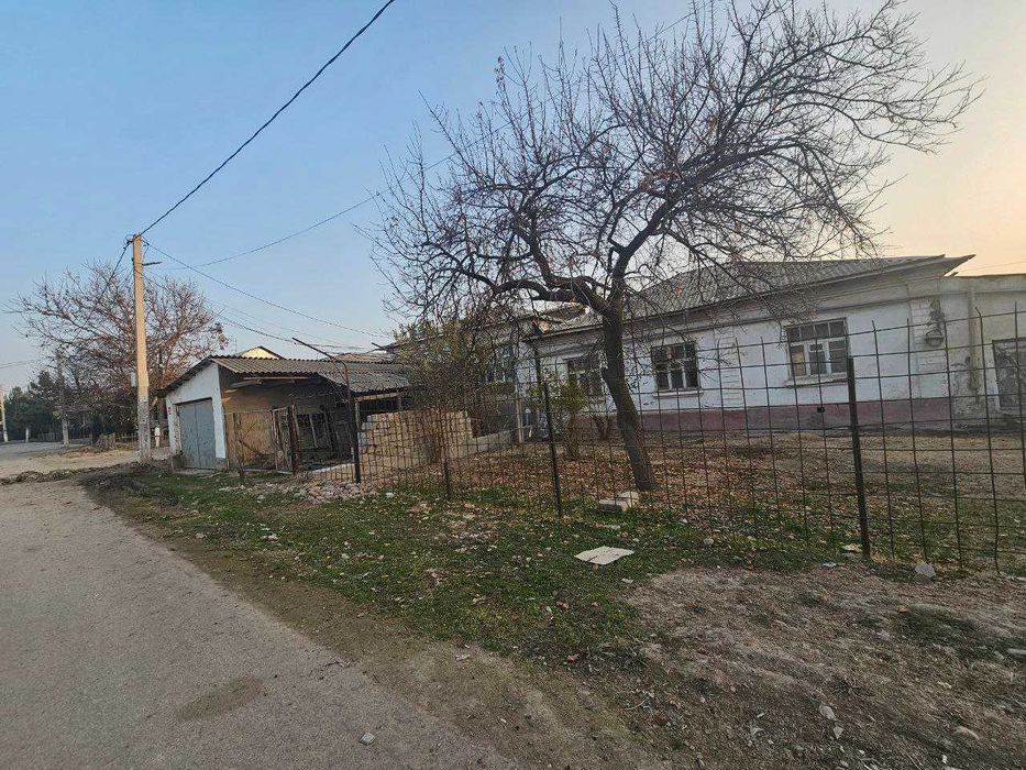 Нурафшон.(Тойтепа ).Макро. Продам 8 соток   под строительство дома.