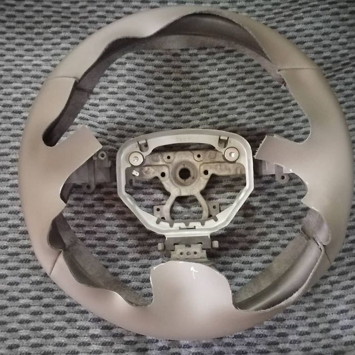 Перетяжка салона.Астана.Реставрация руля,сидений,панели,потолка