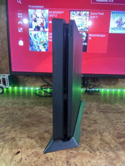 Playstation 4 slim